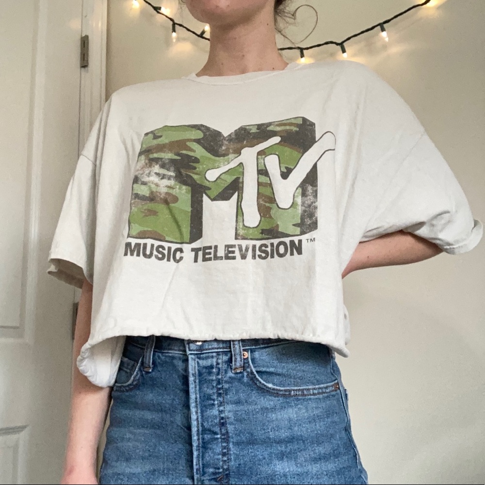 MTV crop top